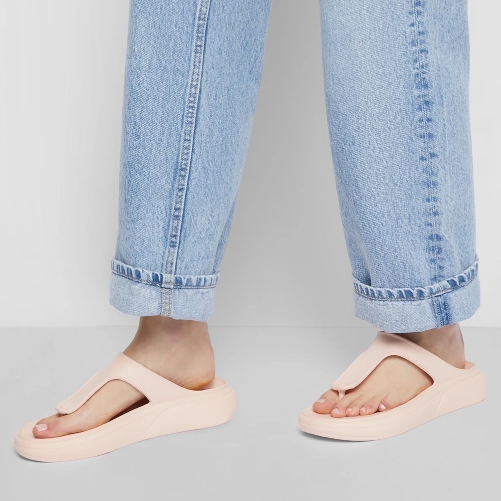 STUART WEITZMAN Slide Sandals Chunky Stuflex T-strap
